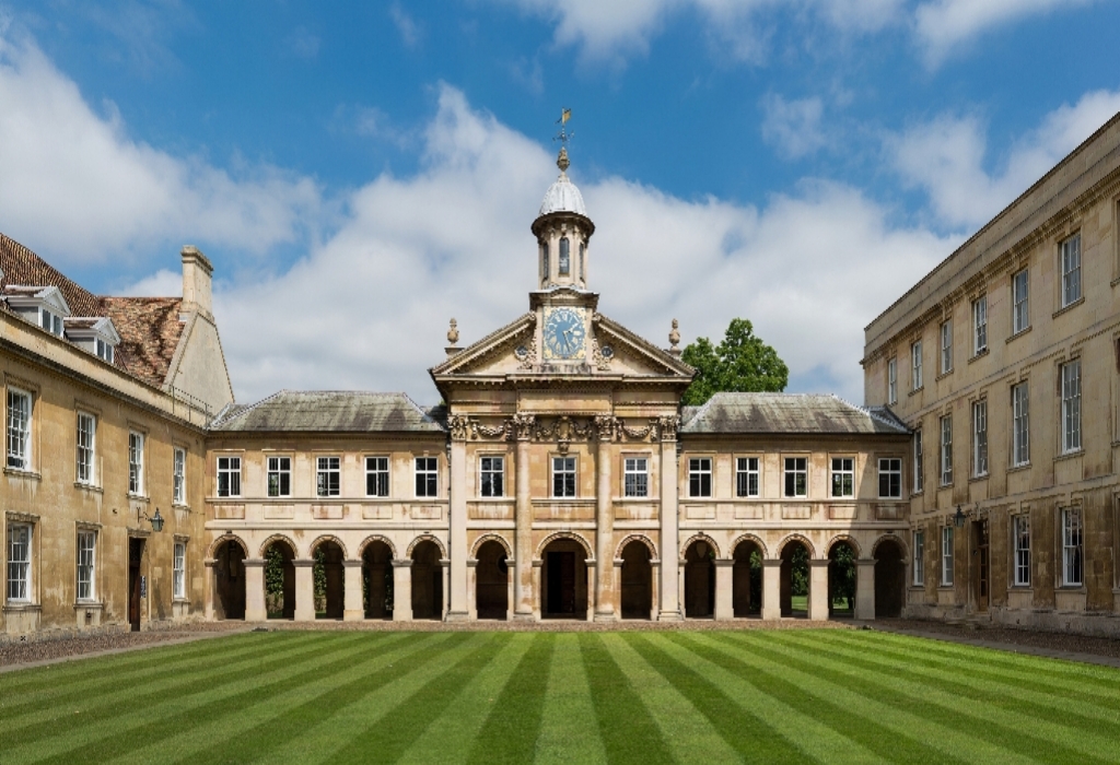 University Internship Grants Education Scholarship