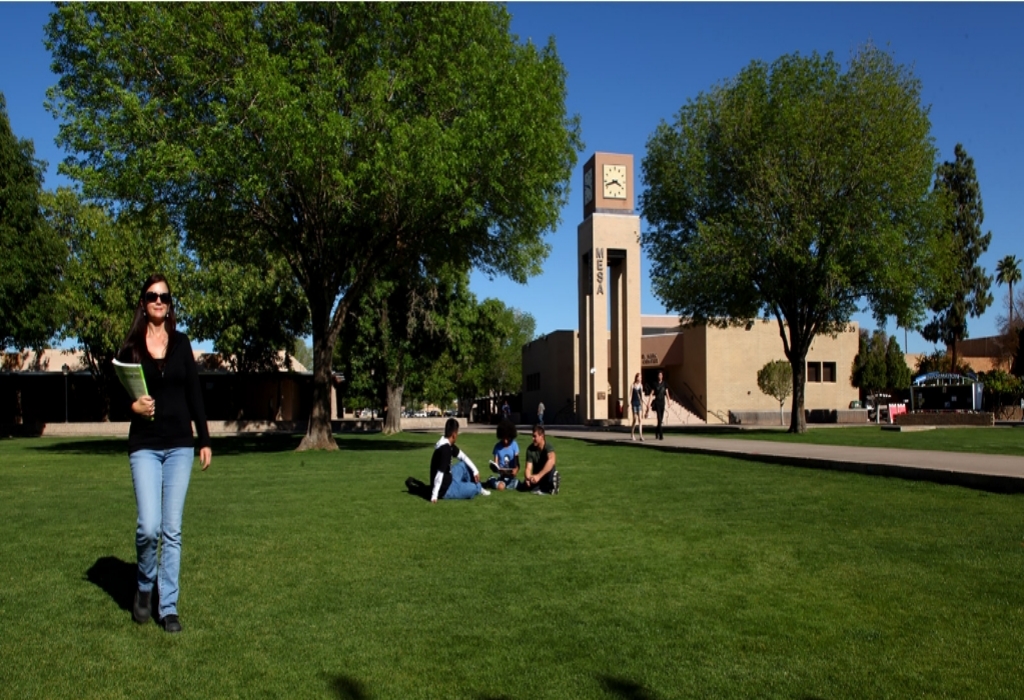 College & University Student Education Scholarships