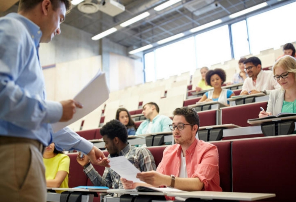 University Education Degree Scholarships